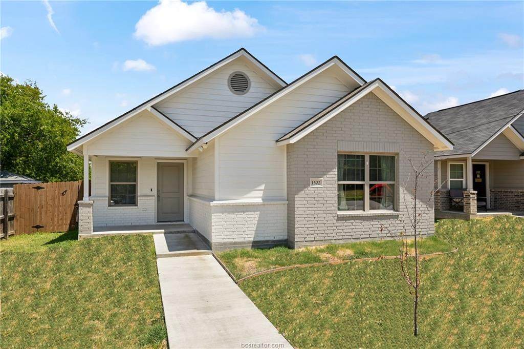 1502 Military Drive - Photo 1