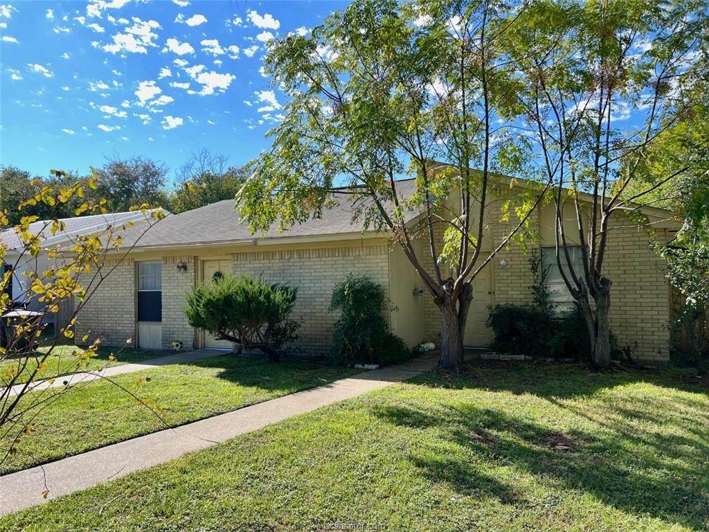 3300-3302 Longleaf Circle - Photo 1