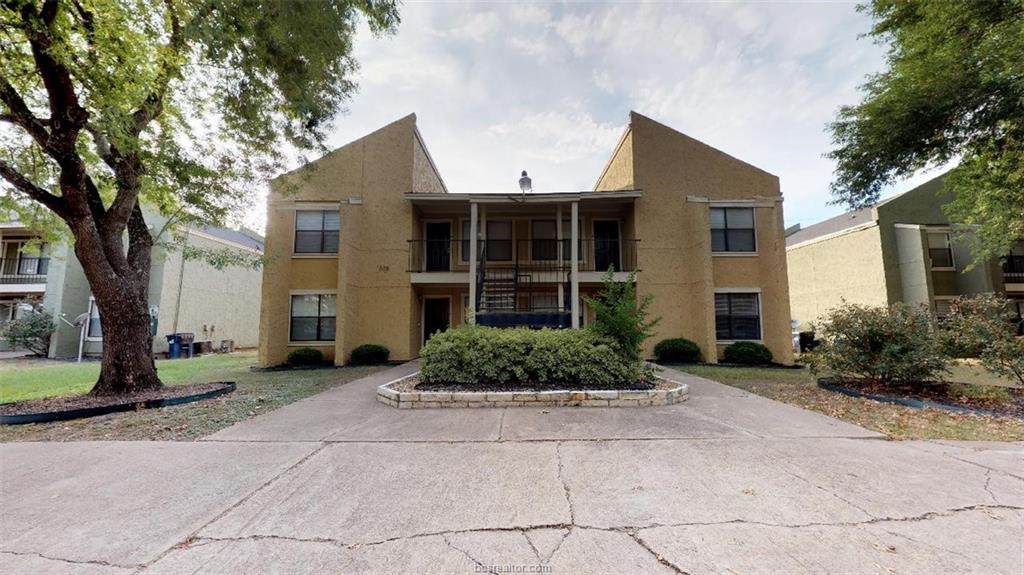 305 Manuel Drive - Photo 1