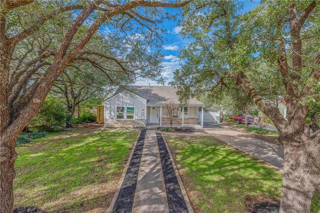 706 Meadow Lane - Photo 1