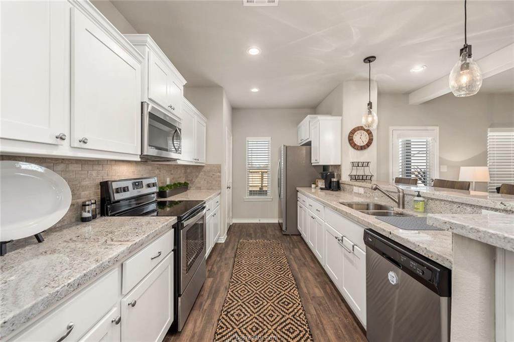 3415 Papa Bear Drive - Photo 1