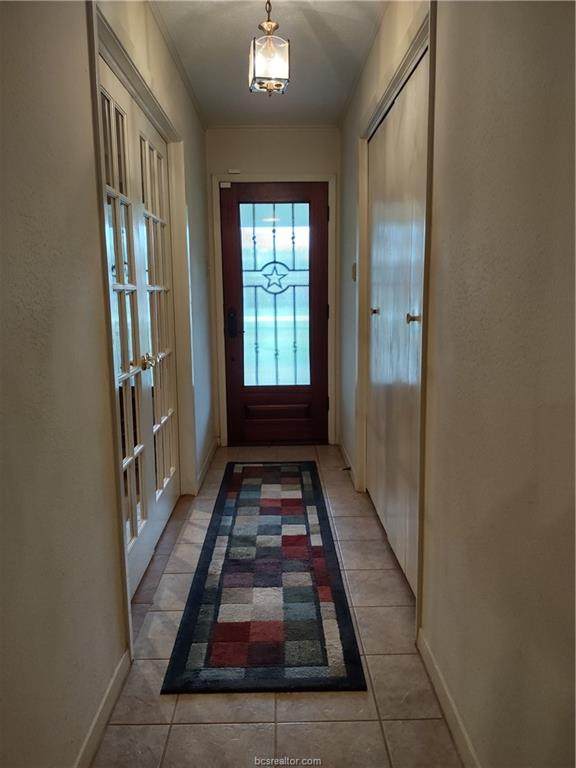 702 Kezee Street - Photo 1