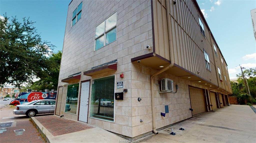 307 Boyett Street - Photo 1