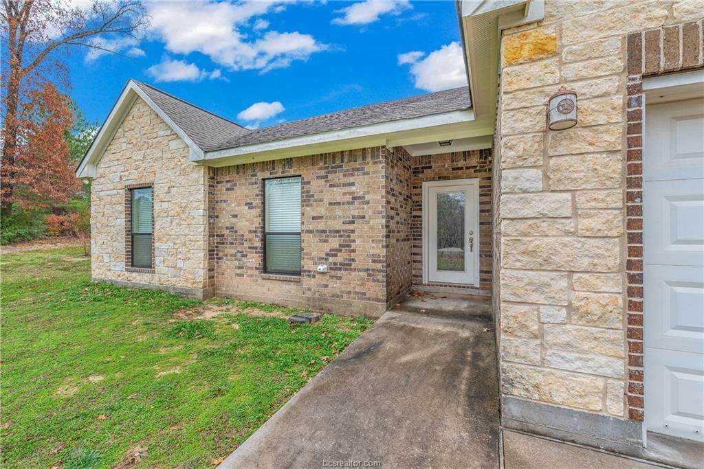 3280 State Highway 7 - Photo 1