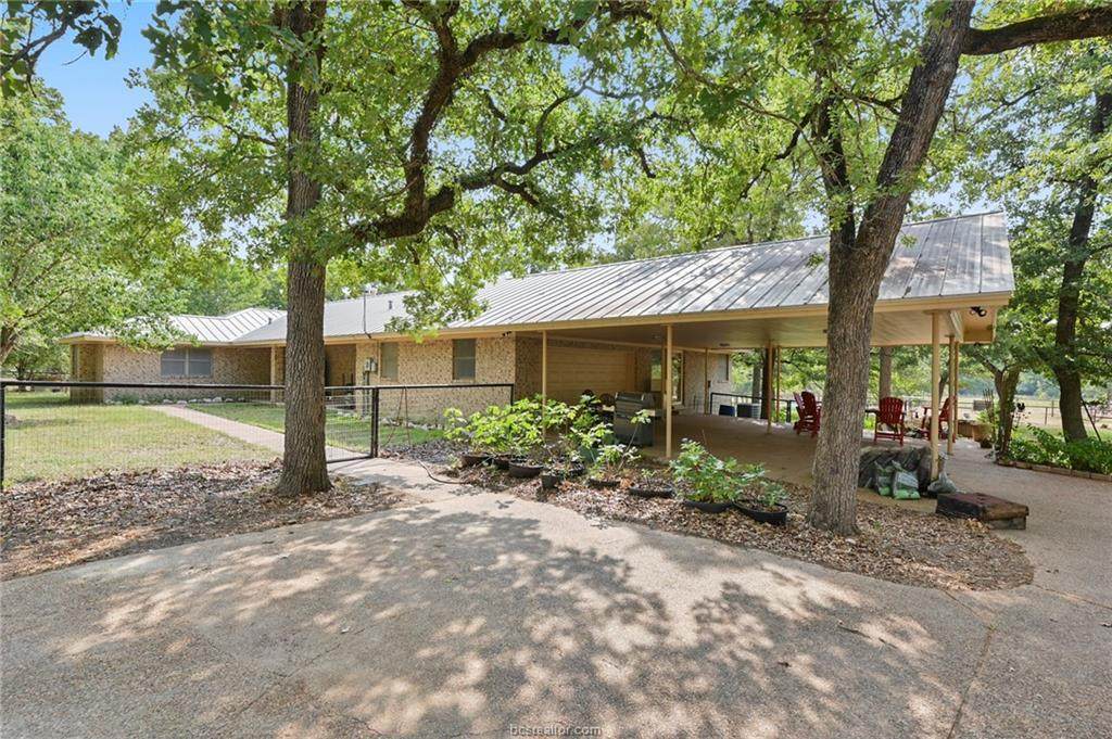 7010 Palomino - Photo 1
