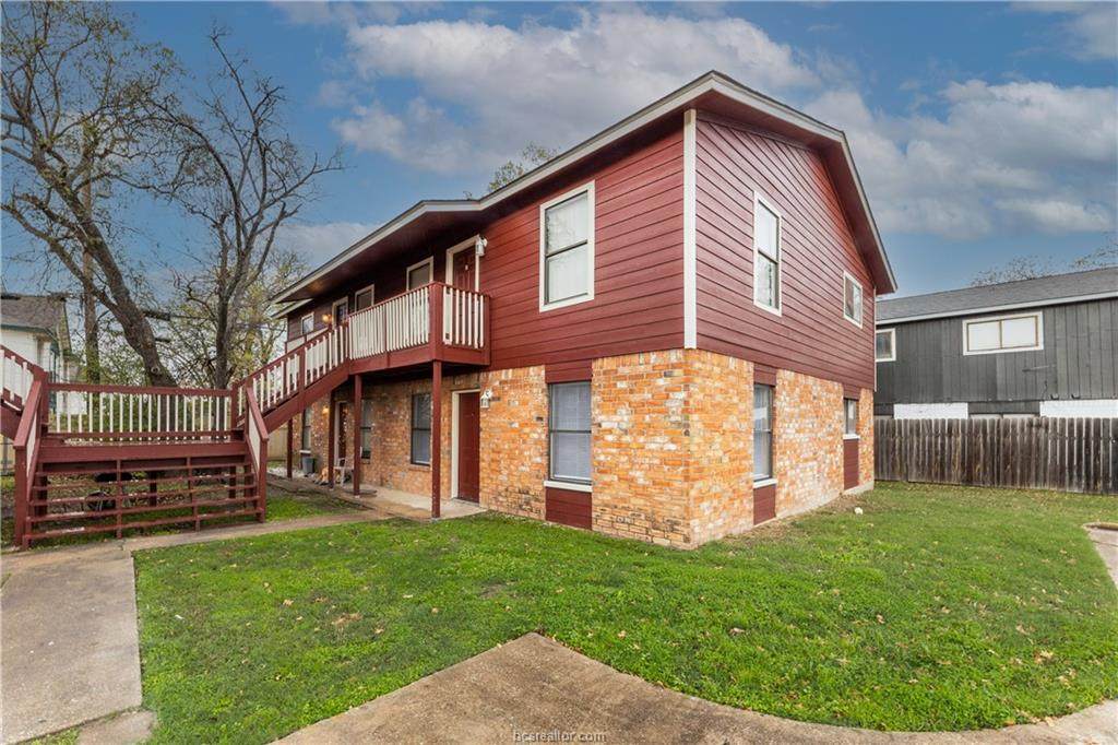 802 Navidad Street - Photo 1
