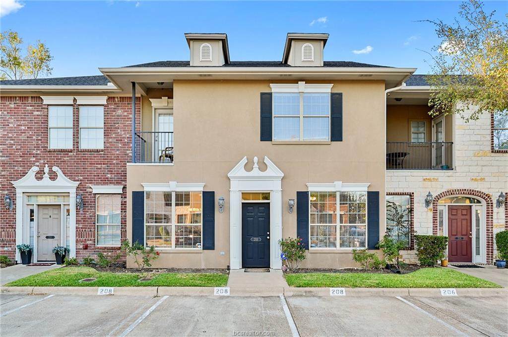 208 Forest Drive - Photo 1