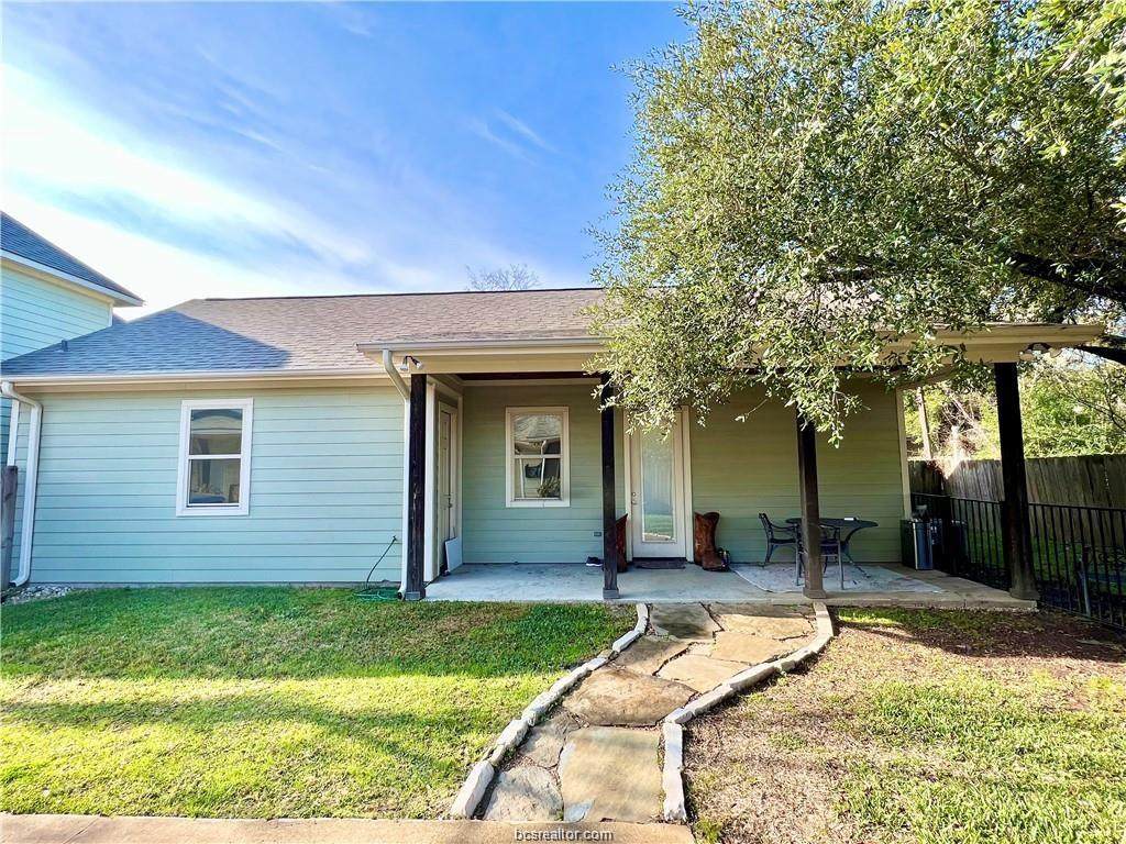 305 Fidelity Street - Photo 1