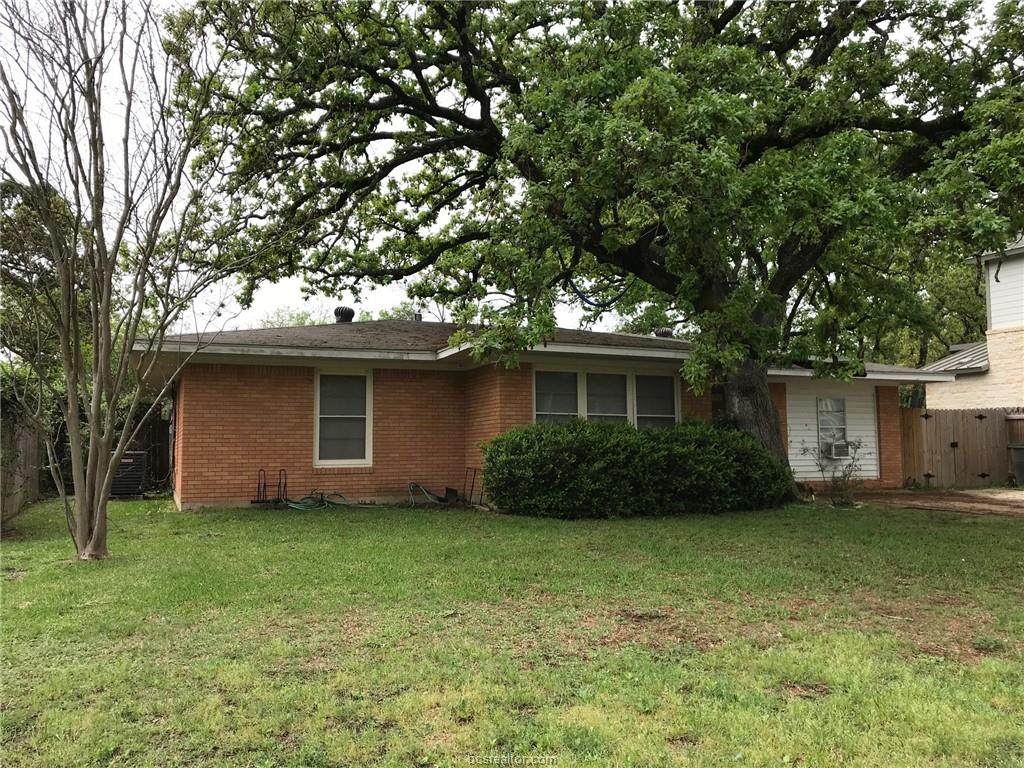 4400 Oaklawn Street - Photo 1