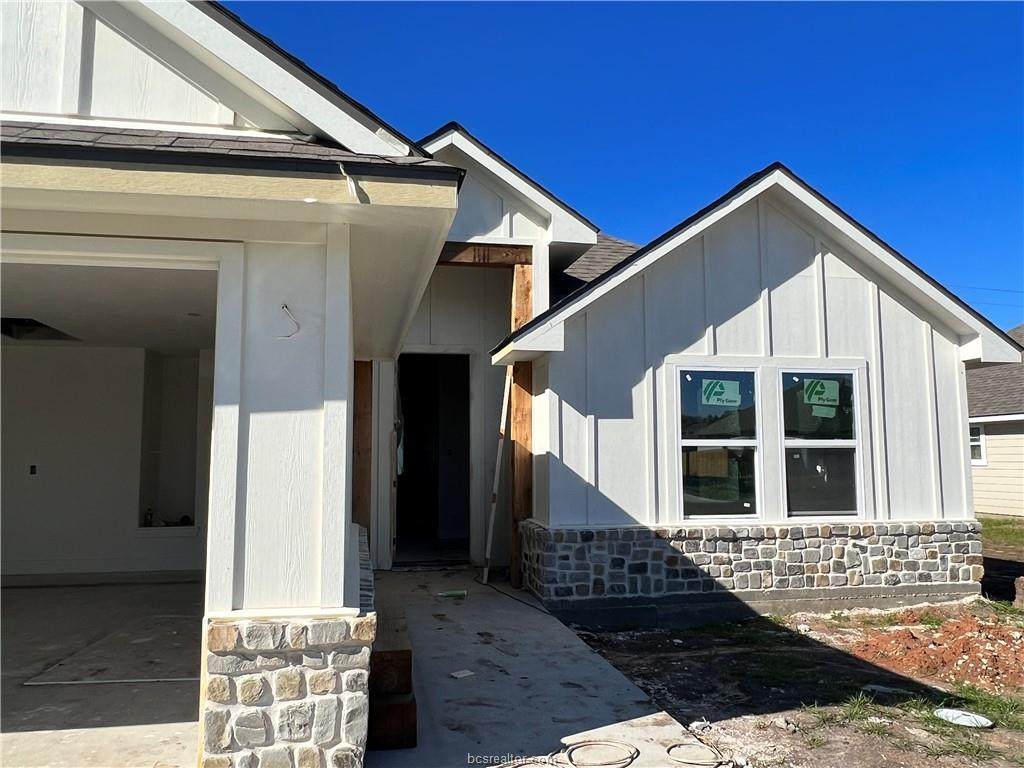 461 Brazos Bend - Photo 1