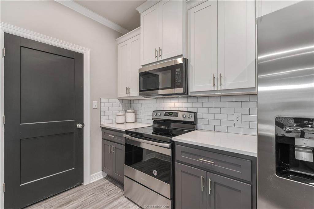 701 Turner Street - Photo 1
