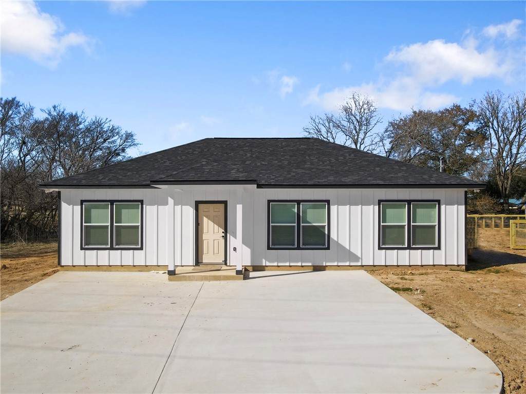 807 Brown Street - Photo 1