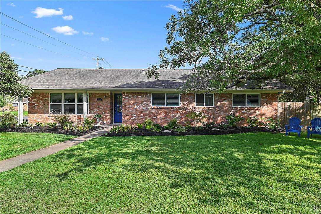 1204 Pershing Drive - Photo 1
