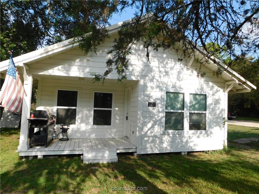 1117 Sycamore Street - Photo 1