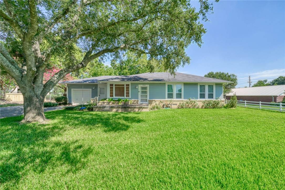 1524 Highway 159 - Photo 1