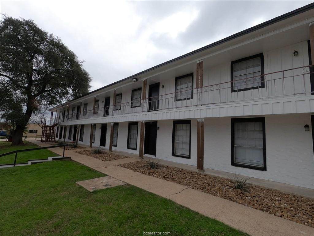 3300 College Avenue - Photo 1