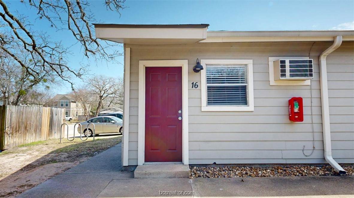 500 Foch Street - Photo 1