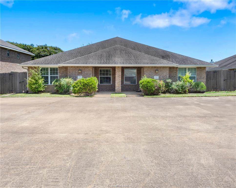 3611 Oldenburg Court - Photo 1