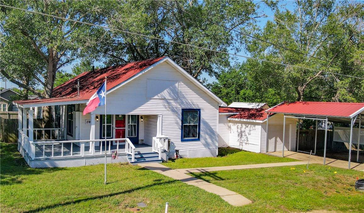 403 N Banks Street - Photo 1