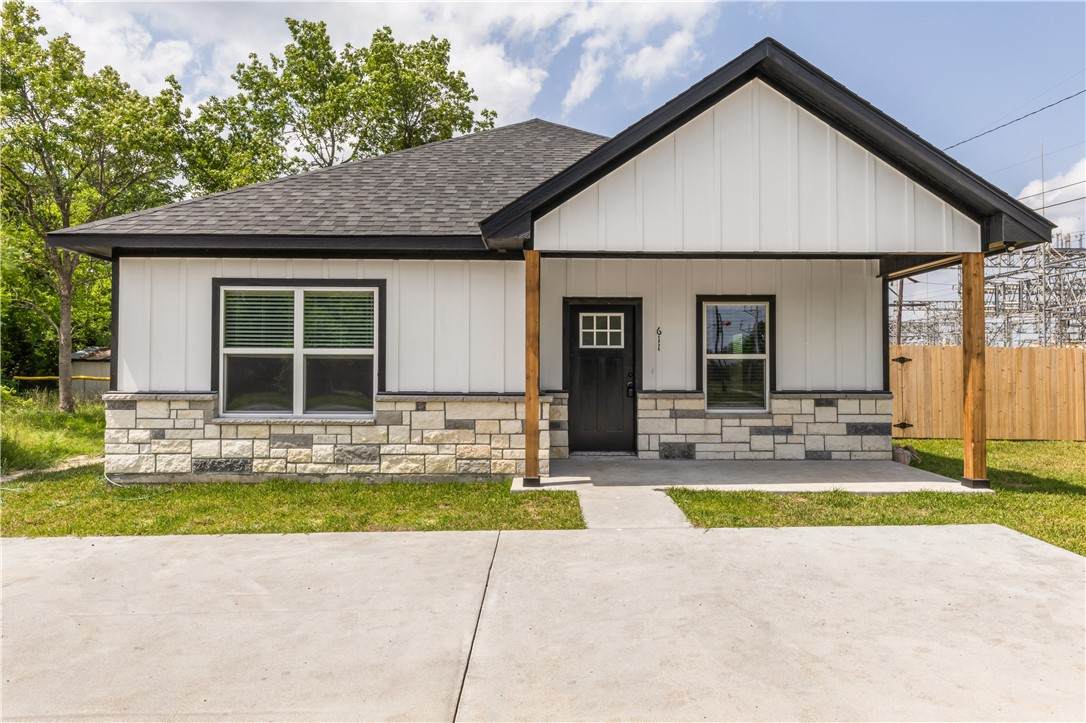 611 Levy Street - Photo 1