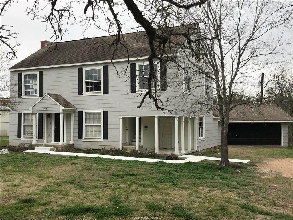 701 Gilchrist - Photo 1