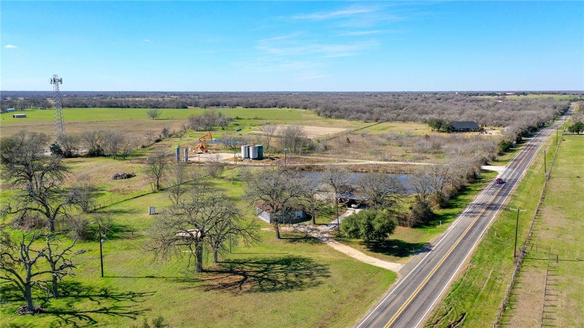 2095 Fm 1452 - Photo 1