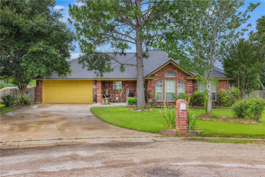 1819 Cheryl Drive - Photo 1