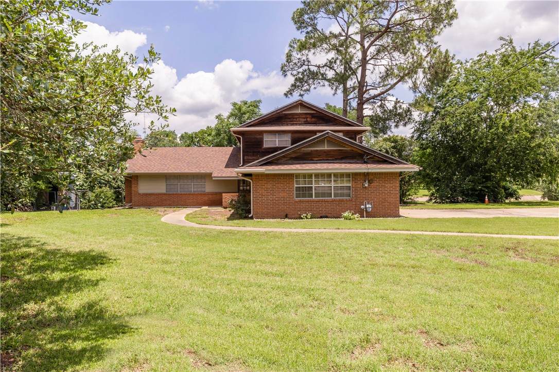 910 Briar Cliff Drive - Photo 1