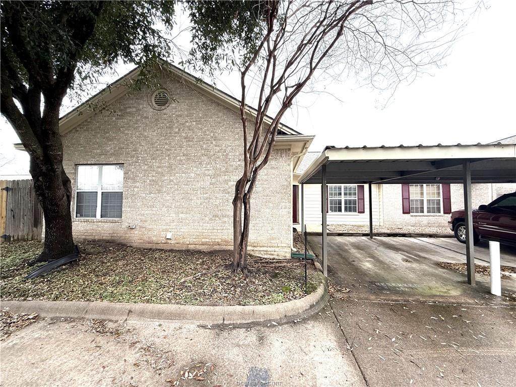 612 Townplace Dr - Photo 1
