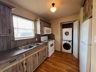 211 Washington Avenue - Photo 1