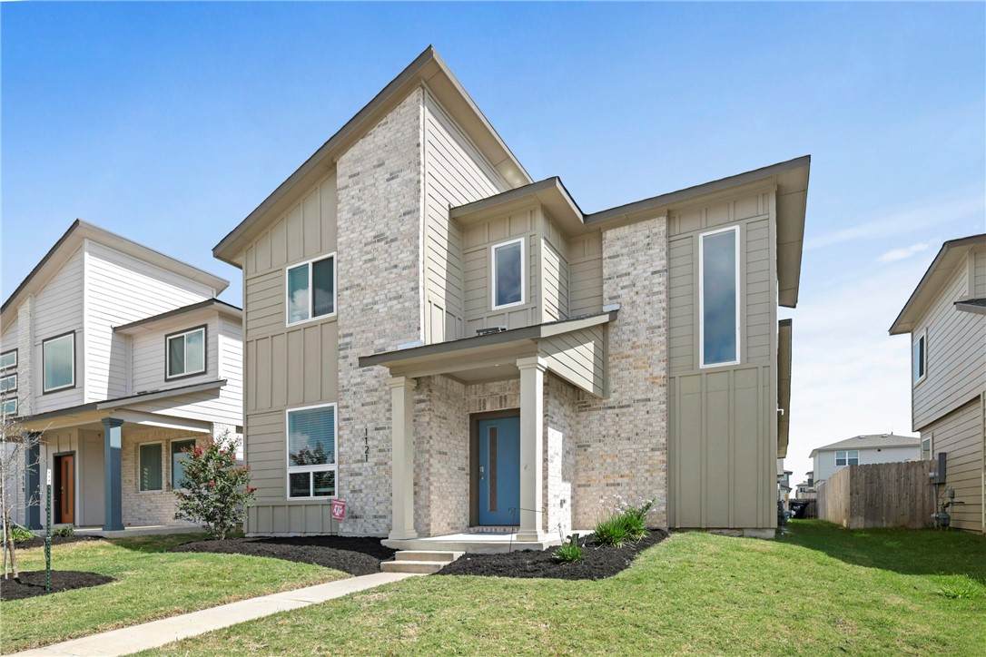 1121 Amistad Loop - Photo 1