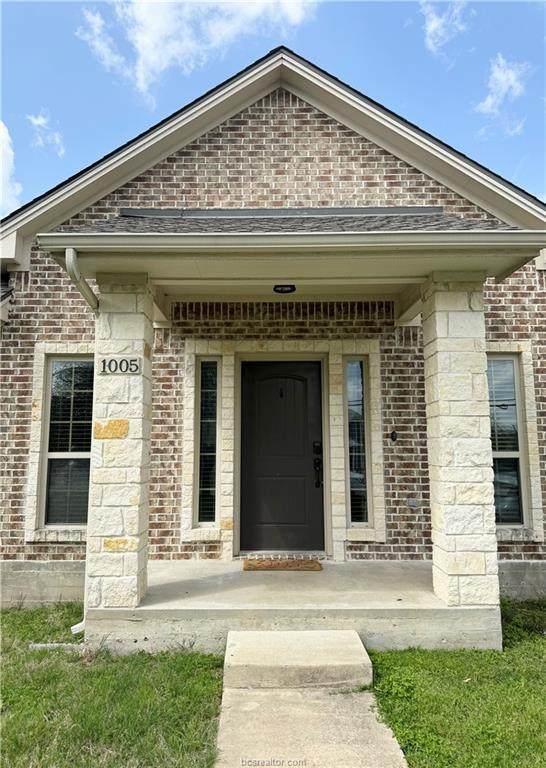 1005 Dominik Drive - Photo 1