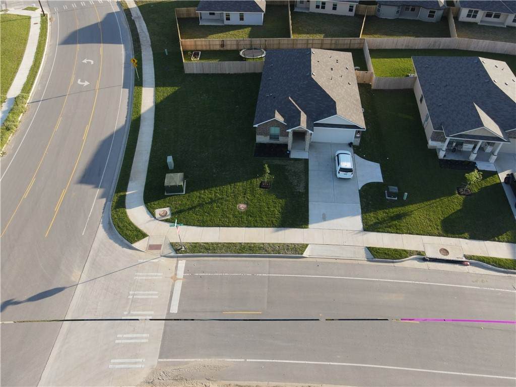 2001 Rock Ridge Avenue - Photo 1