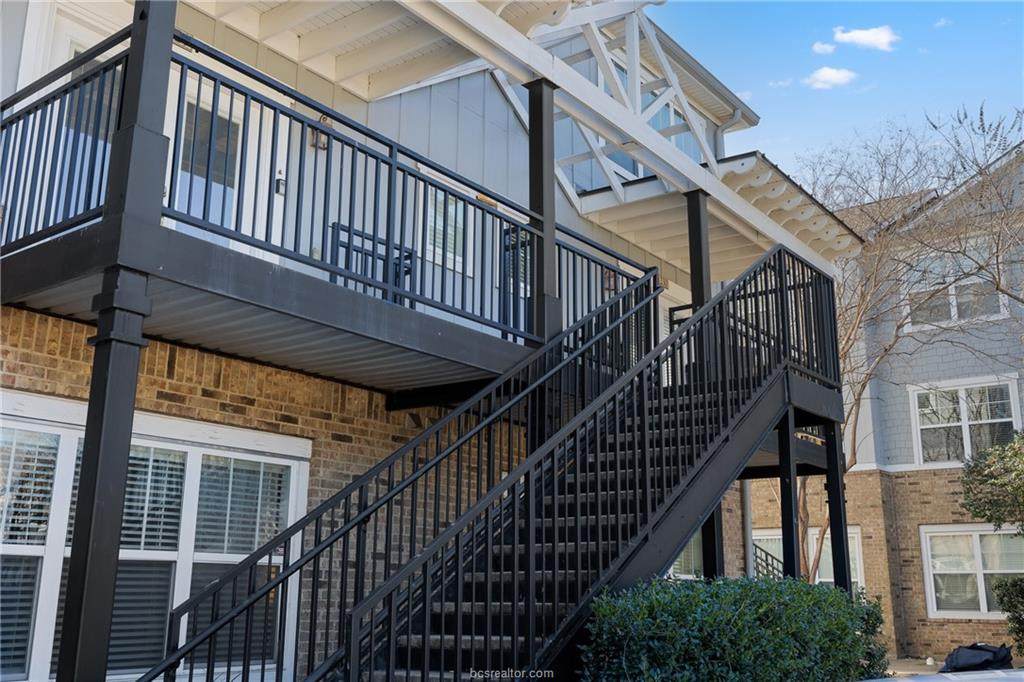 1725 Harvey Mitchell Parkway - Photo 1