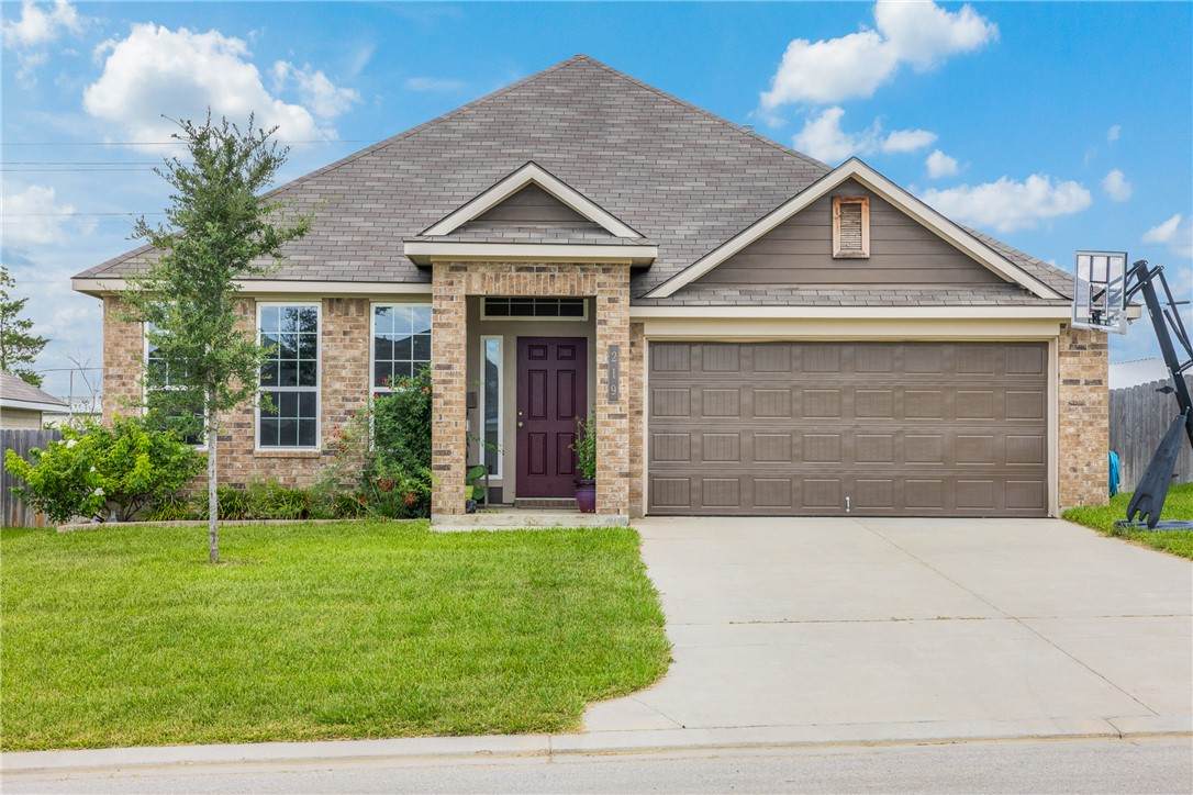 219 Cross Lane - Photo 1