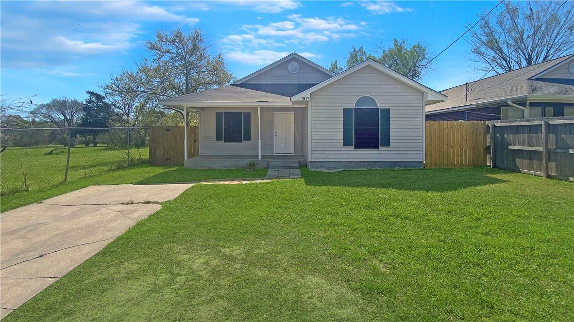 507 Dean Street - Photo 1