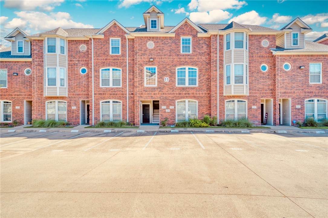 305 Holleman Drive - Photo 1