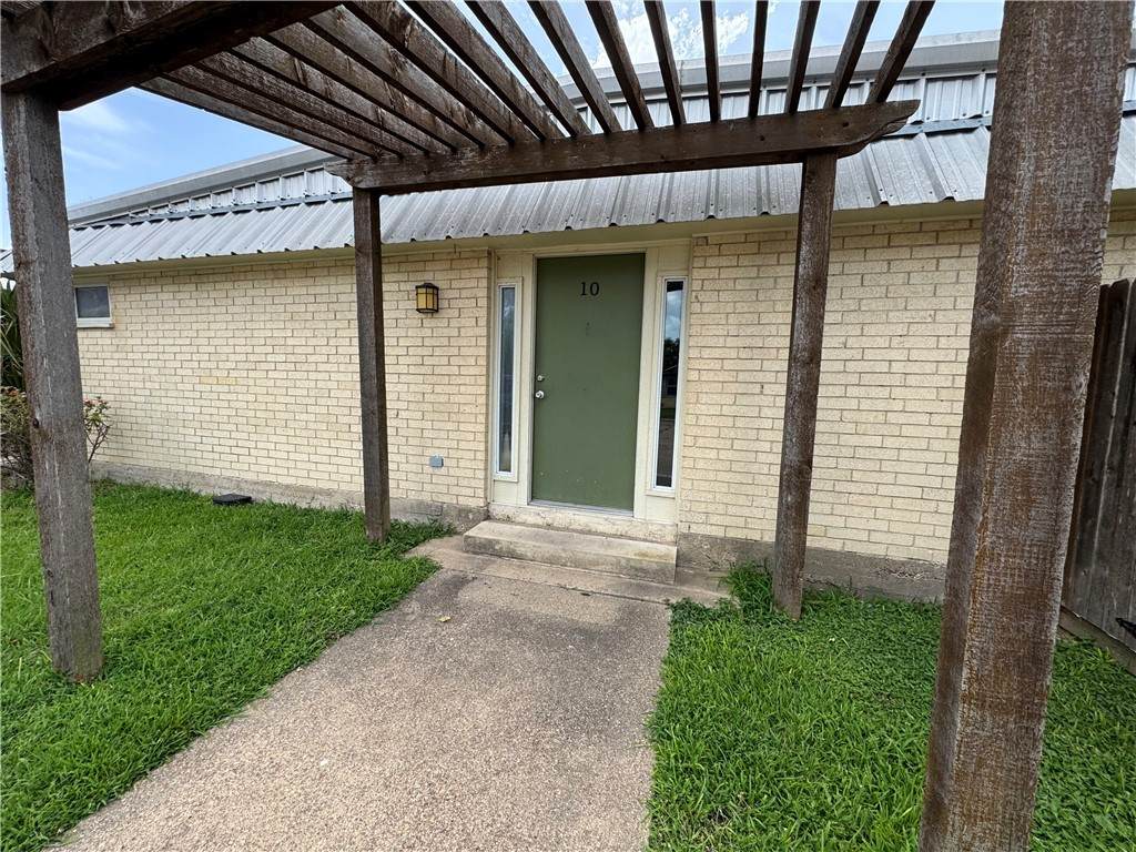 1601 College Avenue - Photo 1