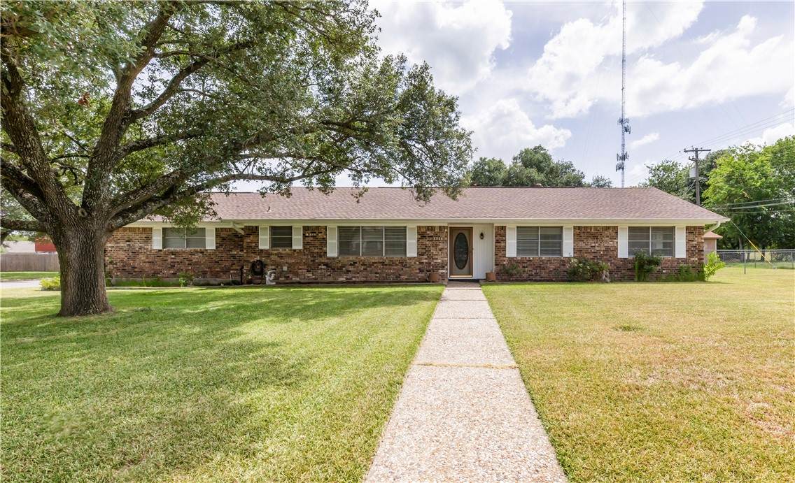 3716 Tanglewood Drive - Photo 1