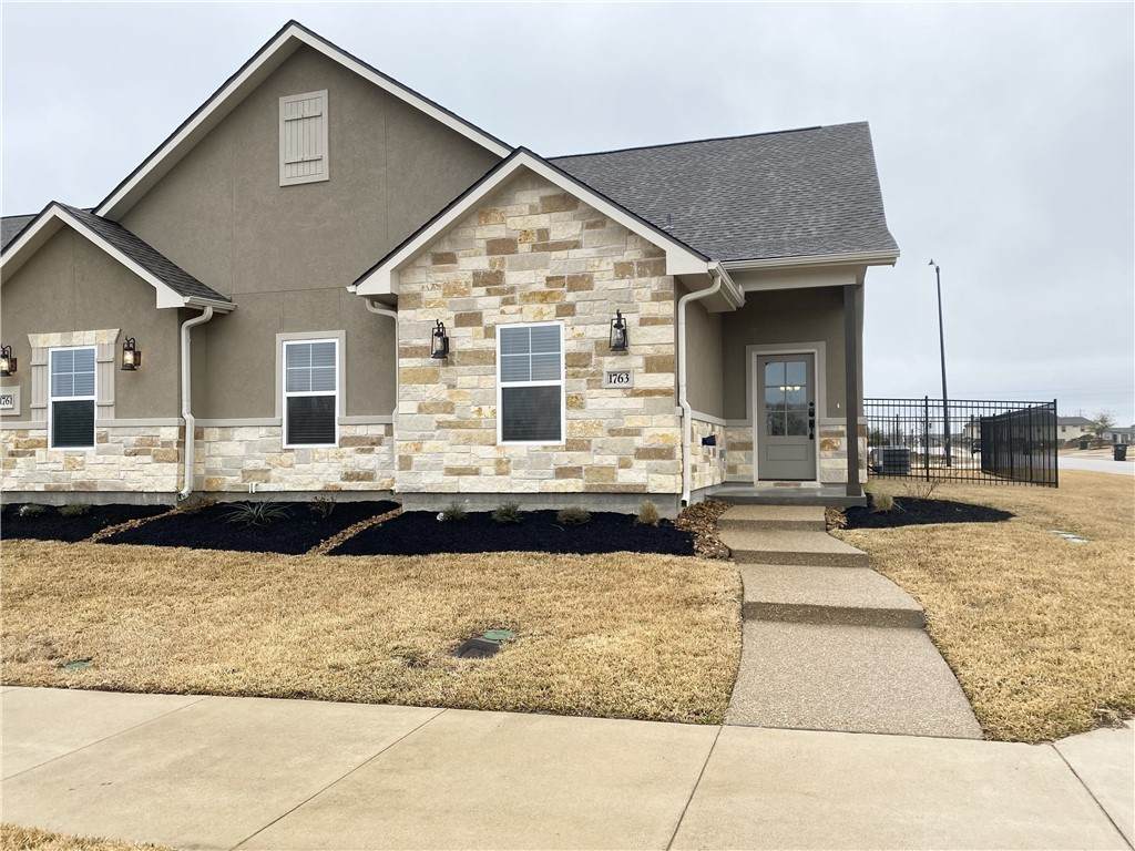 1763 Summit Crossing Lane - Photo 1