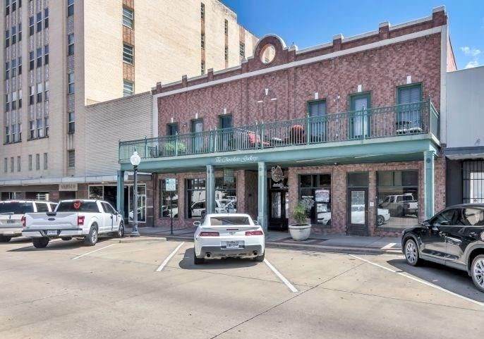 211 Main Street - Photo 1