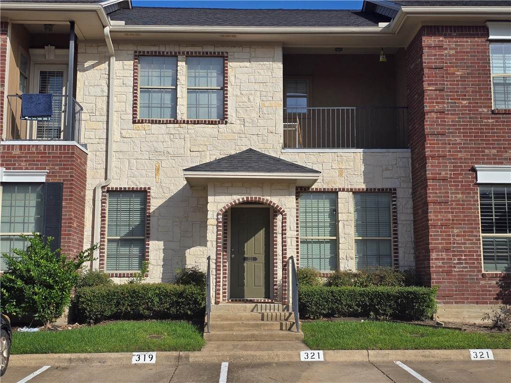 321 Forest Drive - Photo 1