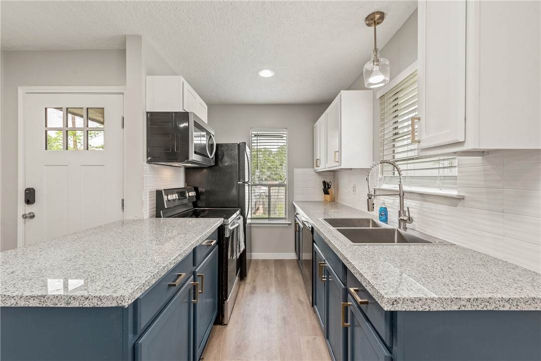 3410 Leon Street - Photo 1