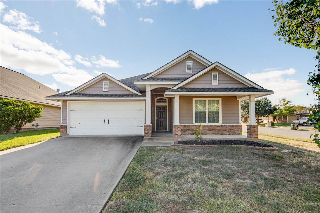 2715 Lynnwood Court - Photo 1