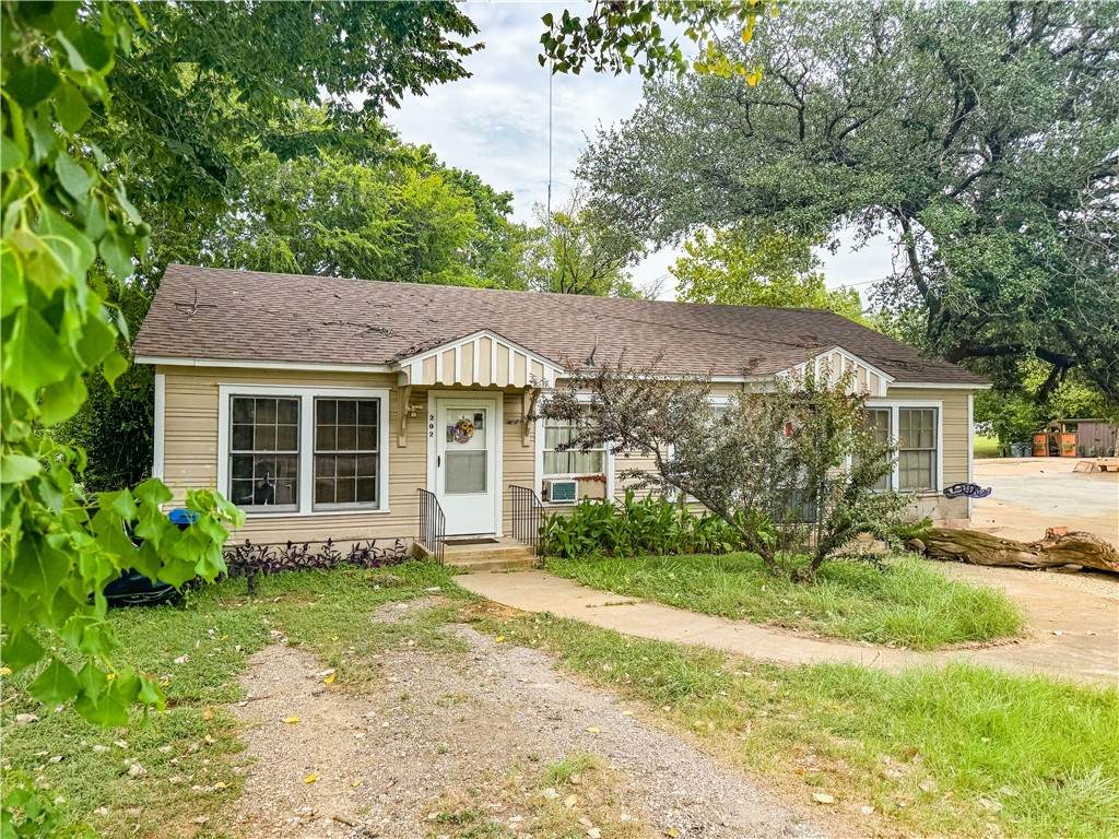 202 Moore Street - Photo 1