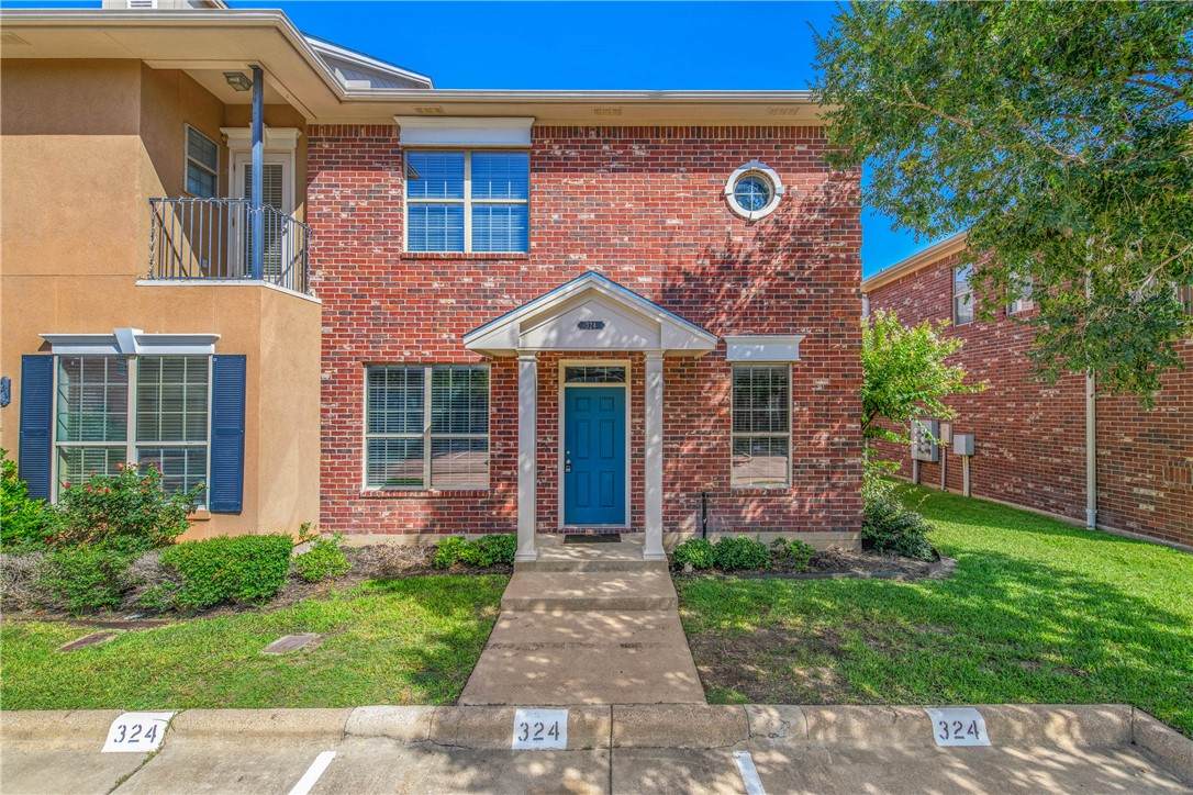 324 Forest Drive - Photo 1