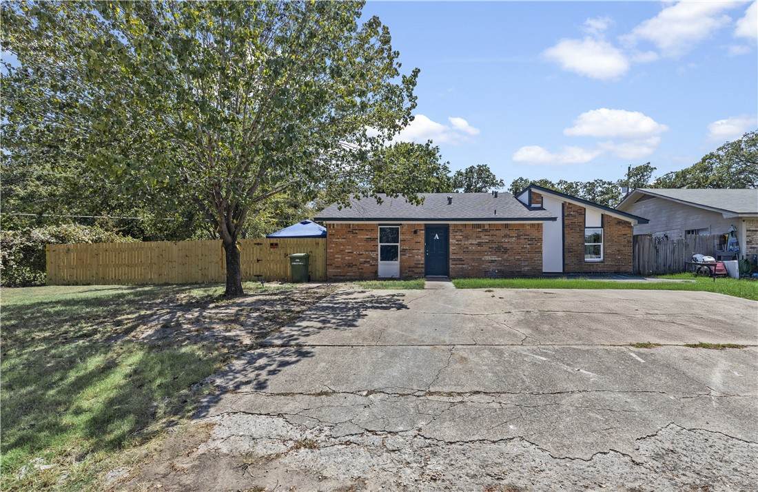 2808 Sprucewood Street - Photo 1