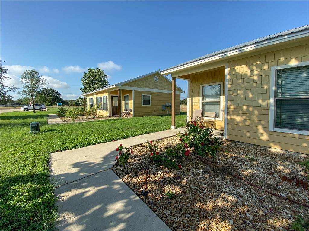 1102 W 16Th Street - Photo 1