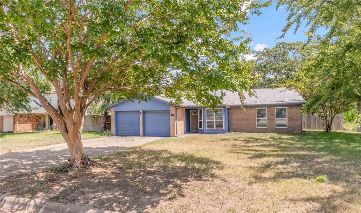 804 Val Verde Drive - Photo 1