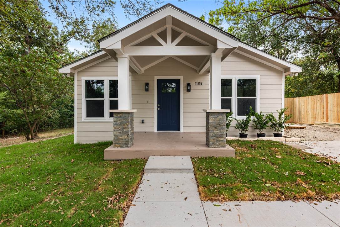 1108 Travis Street - Photo 1